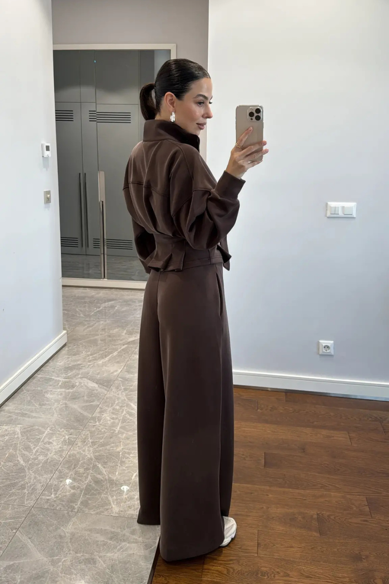 Lavi™ | Nowoczesny dopasowany dwuczęściowy zestaw